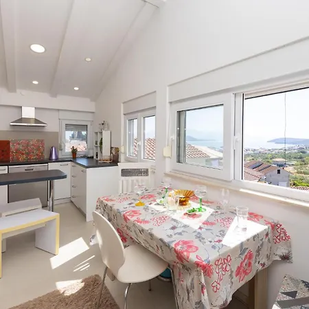 1 Bedroom Lovely In 公寓 *